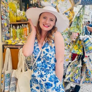 Meet your Posher, Abigail